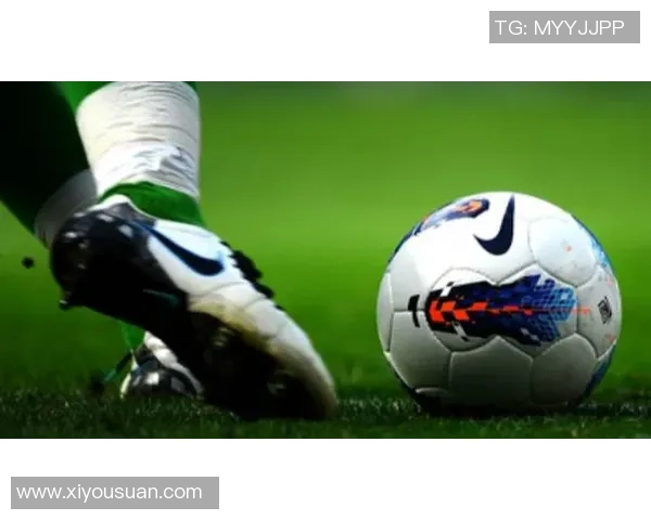 足球高脚背球星崛起记：从默默无闻到全球瞩目的精彩之路